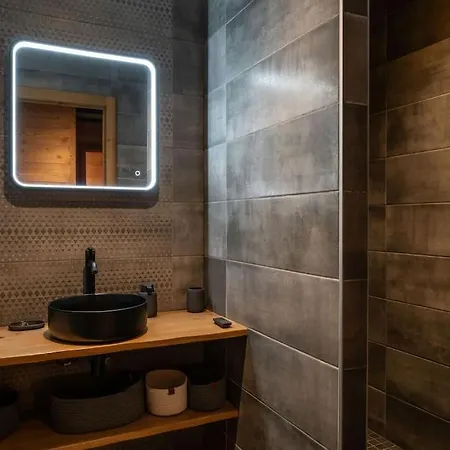 Σαλέ Tharkey, Luxueux Au Coeur Des Sapins *